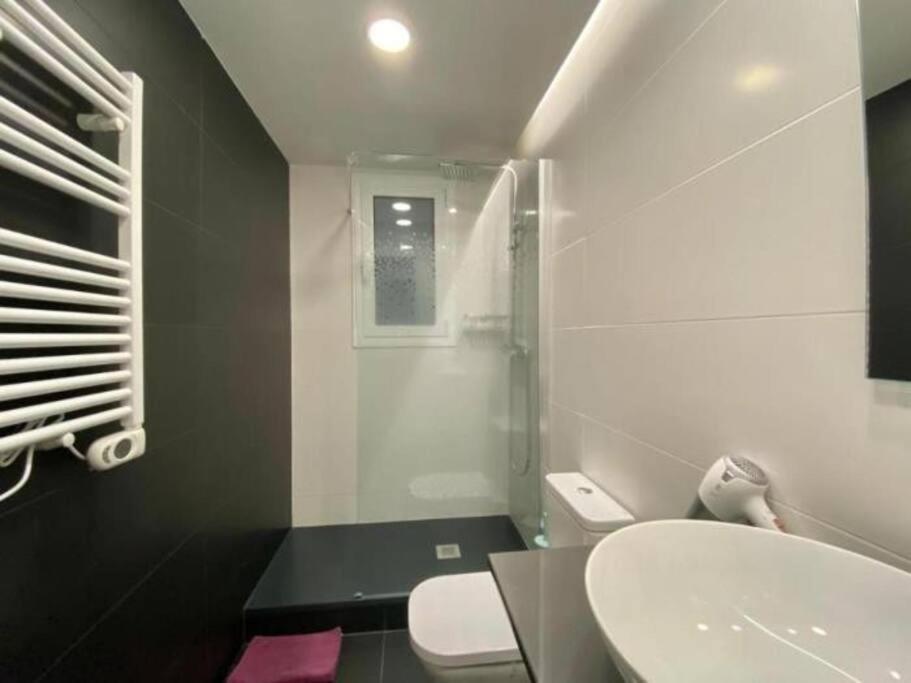 Modern Apartment Close To The Camp Nou Stadium Барселона Экстерьер фото